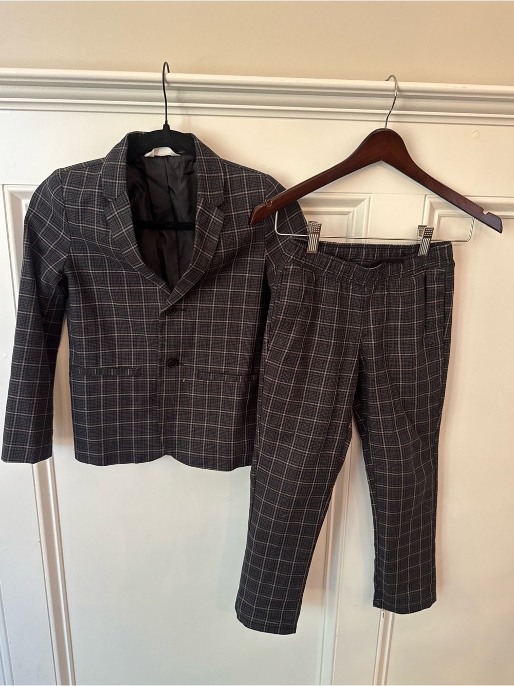 Cat & Jack Charcoal Plaid Boys' Suit Blazer and Pants